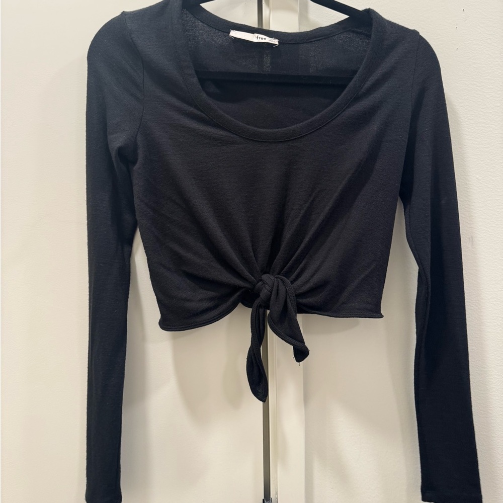 Wilfred Black Tie-Front Crop Top